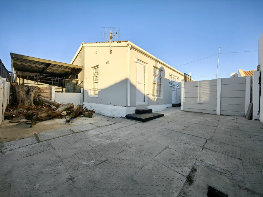 3 Bedroom Property for Sale in Portlands Western Cape